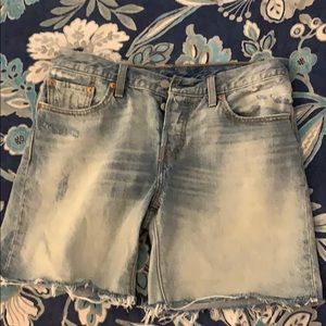 Levi’s Light Washed Jean Shorts
